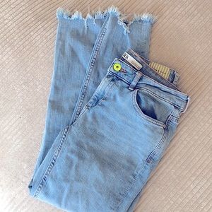 Zara Light Wash Jeans with Frayed Ankles